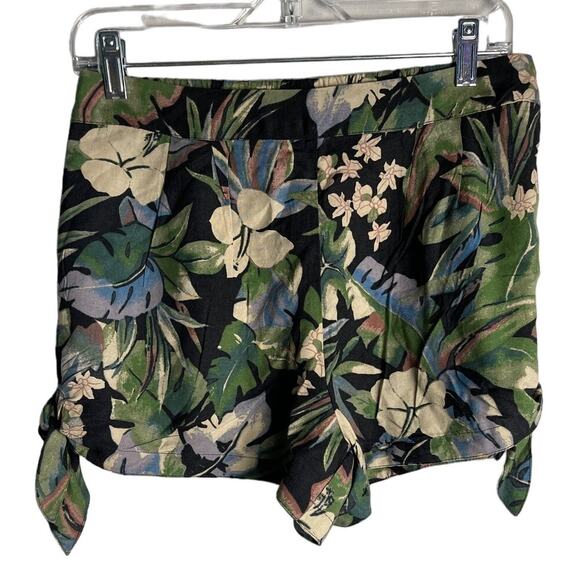 Kimchi Blue Tropical Floral‎ Woven Side Tie Shorts Size Medium - Picture 1 of 7